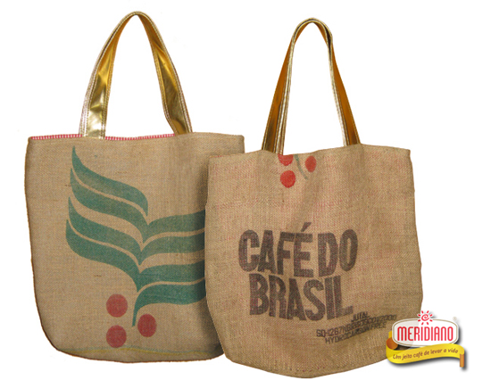 Moda café: bolsa feita com saca de café